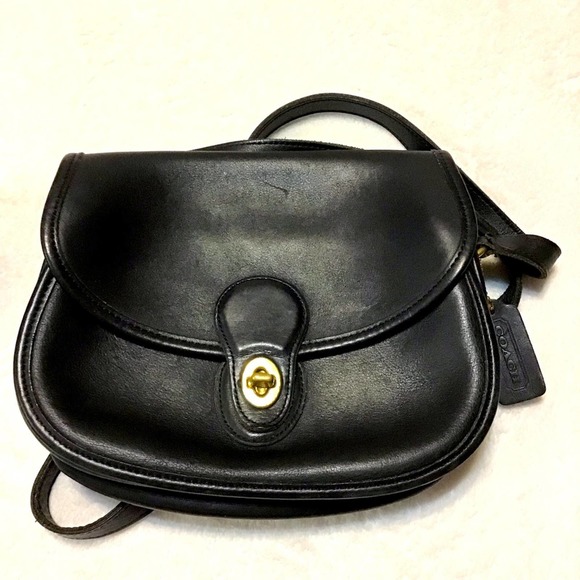 Coach Handbags - COACH vintage black cowhide leather shoulder bag HSN-9954 made in Mexico